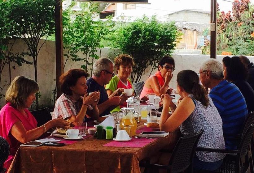 Fotos del hotel Hostal Las Gardenias:  14