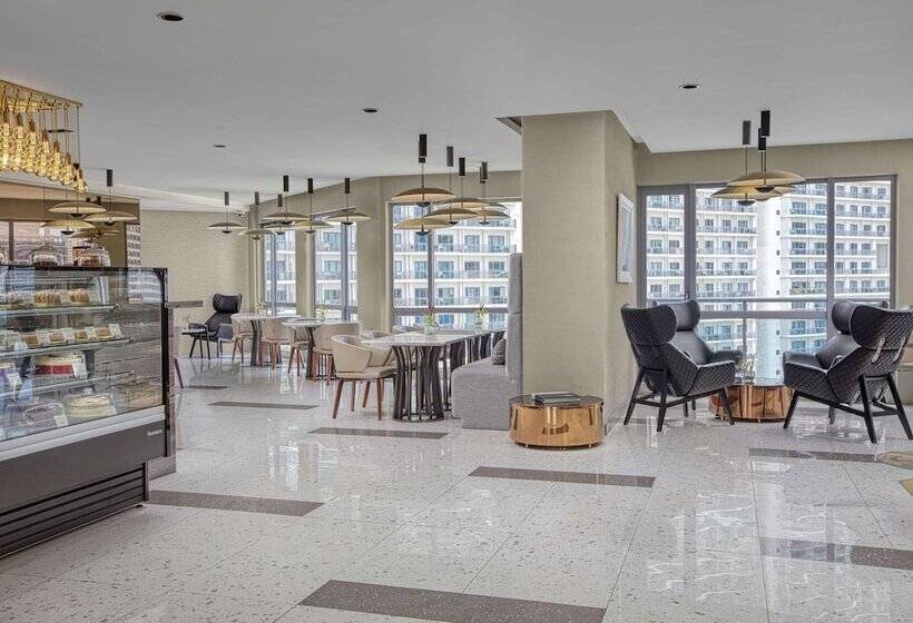 Fotos del hotel Novotel Suites Manila At Acqua:  23