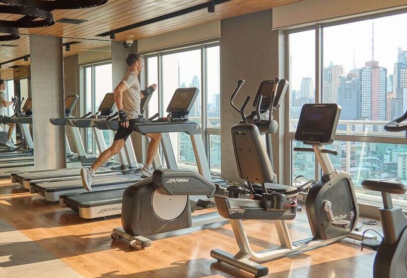 Fotos del hotel Novotel Suites Manila At Acqua:  14