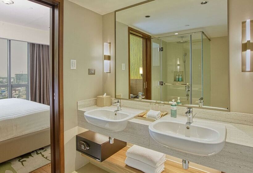 Fotos del hotel Novotel Suites Manila At Acqua:  20