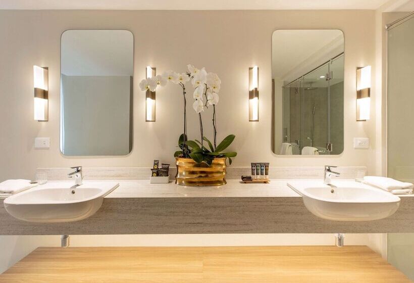 Fotos del hotel Novotel Suites Manila At Acqua:  3