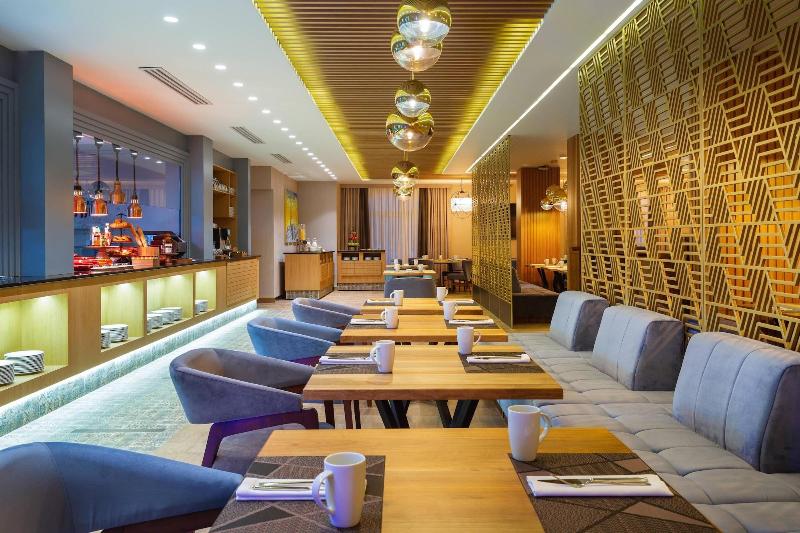 Fotos del hotel Courtyard By Marriott Tashkent:  14