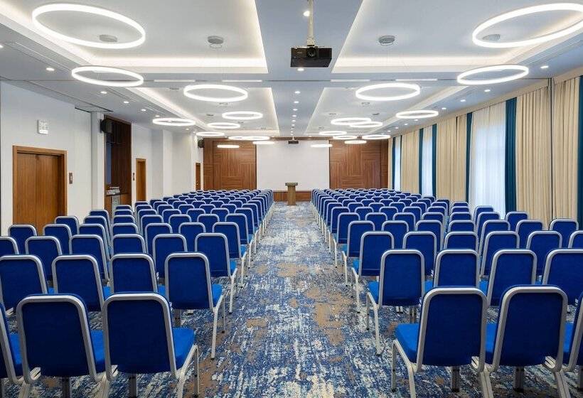 Fotos del hotel Courtyard By Marriott Tashkent:  7