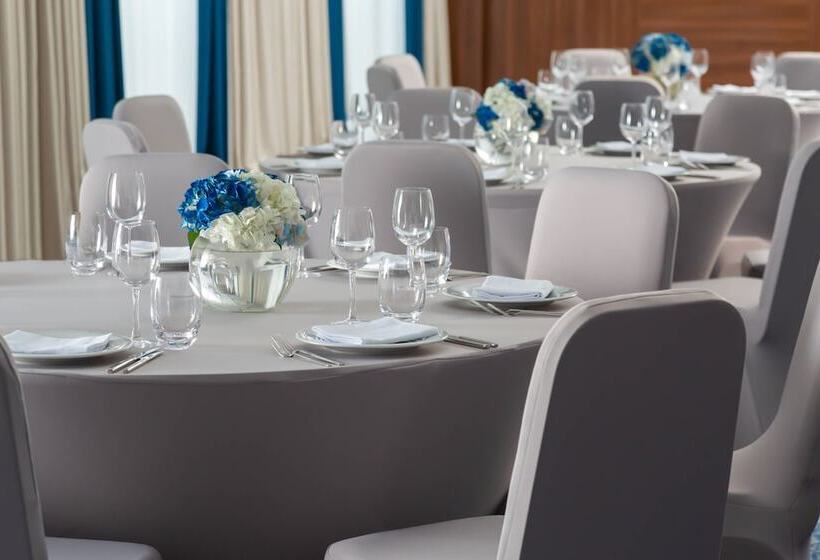 Fotos del hotel Courtyard By Marriott Tashkent:  8