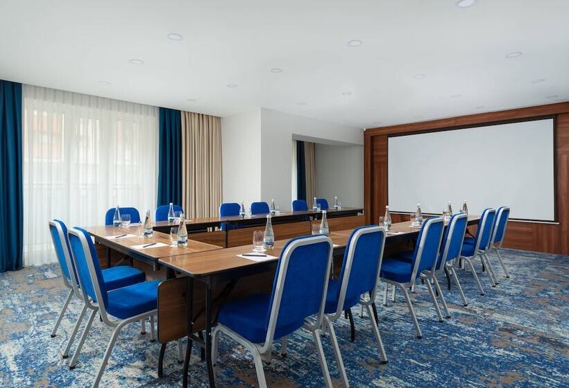 Fotos del hotel Courtyard By Marriott Tashkent:  10