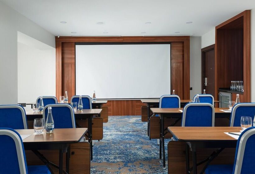 Fotos del hotel Courtyard By Marriott Tashkent:  12