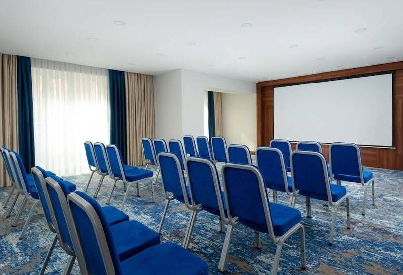 Fotos del hotel Courtyard By Marriott Tashkent:  22