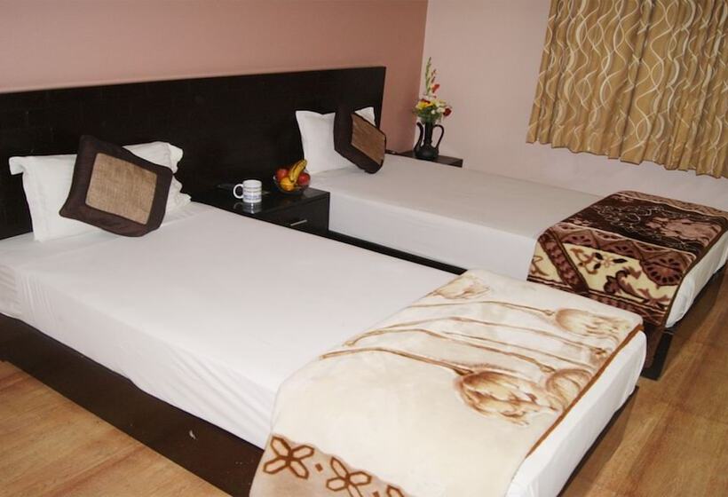 Fotos del hotel Maxfort Cyber City:  6