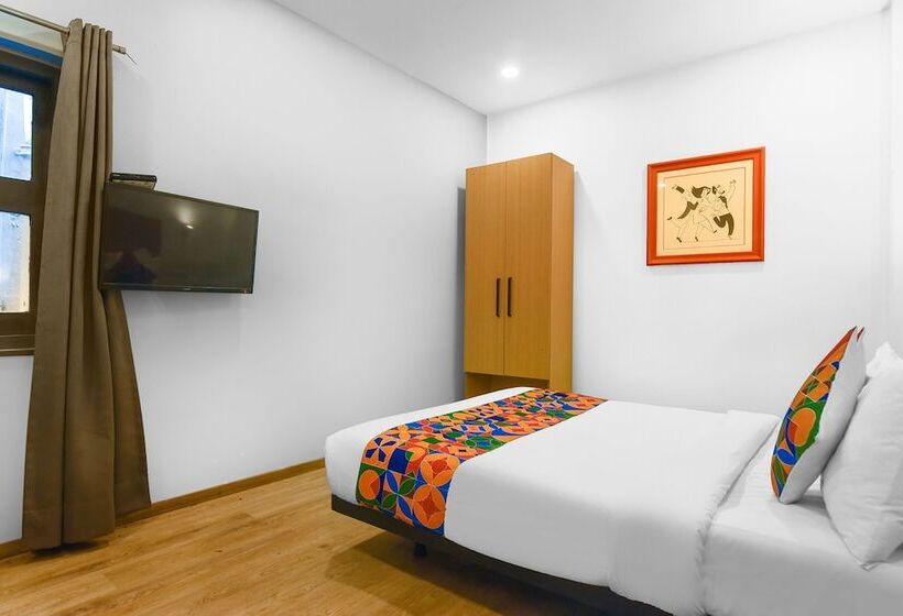 Fotos del hotel Oyo Townhouse 095 Akash Ganga Park Circus:  21