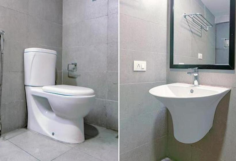 Fotos del hotel Oyo Townhouse 095 Akash Ganga Park Circus:  3