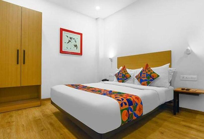 Fotos del hotel Oyo Townhouse 095 Akash Ganga Park Circus:  14