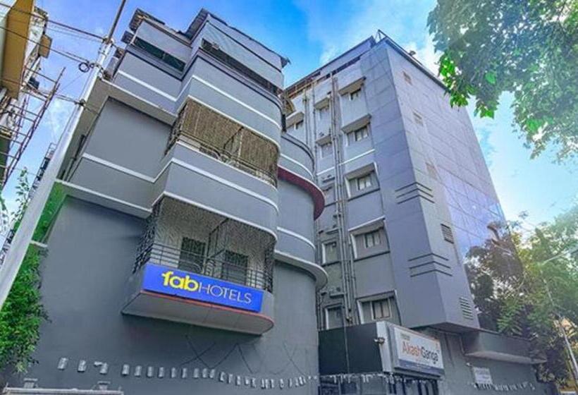 Fotos del hotel Oyo Townhouse 095 Akash Ganga Park Circus:  5