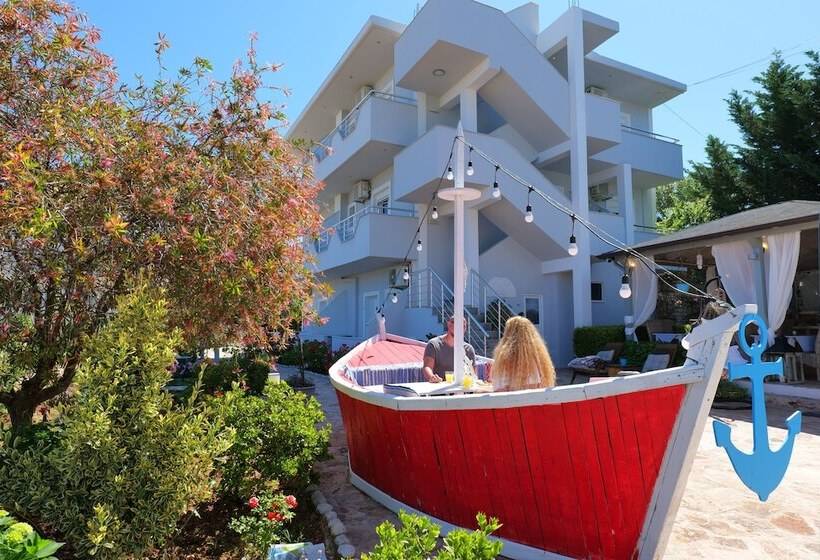 Fotos del hotel Two Mermaids:  2