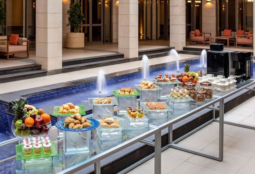 Fotos del hotel Doubletree By Hilton Riyadh Financial District  & Suites:  7