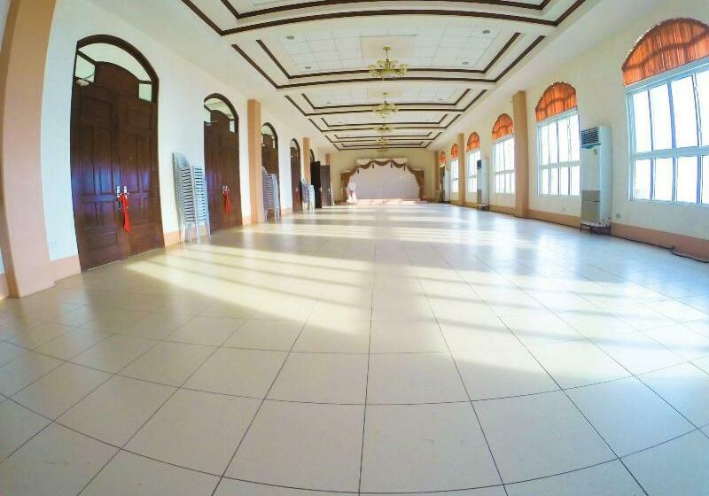 Fotos del hotel Pangil Beach Resort:  14