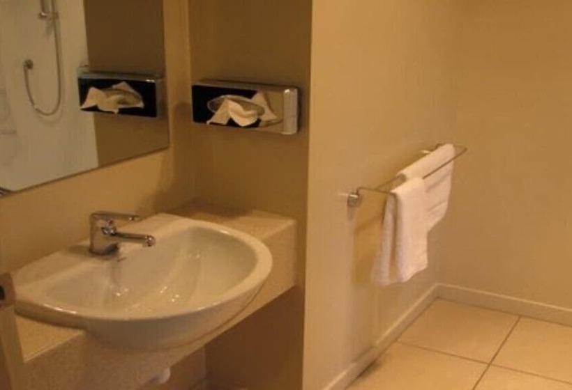 Fotos del hotel Asure St John’s Court Motel:  7