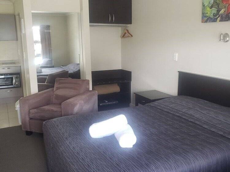 Fotos del hotel Asure St John’s Court Motel:  8