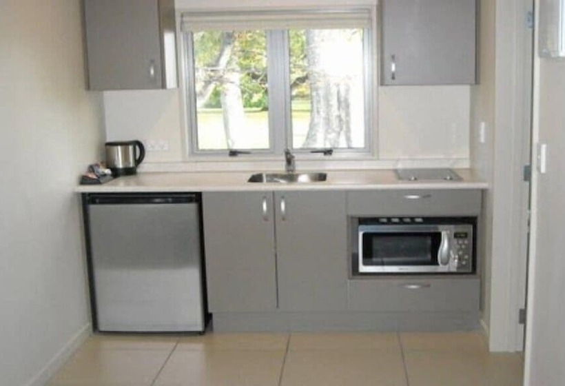 Fotos del hotel Asure St John’s Court Motel:  13