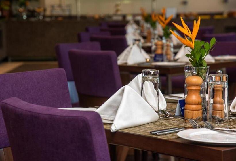 Fotos del hotel Golden Tulip Zanzibar Airport:  23