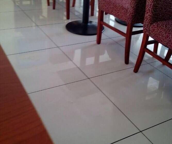 Mercure Qingdao Downtown