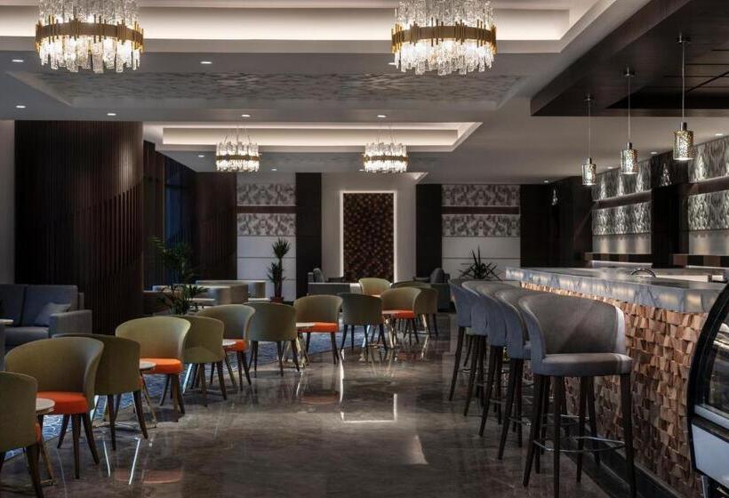 Fotos del hotel Mövenpick  And Residences Riyadh:  9