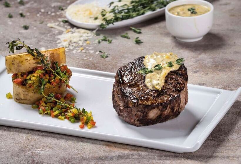 Fotos del hotel Mövenpick  And Residences Riyadh:  2