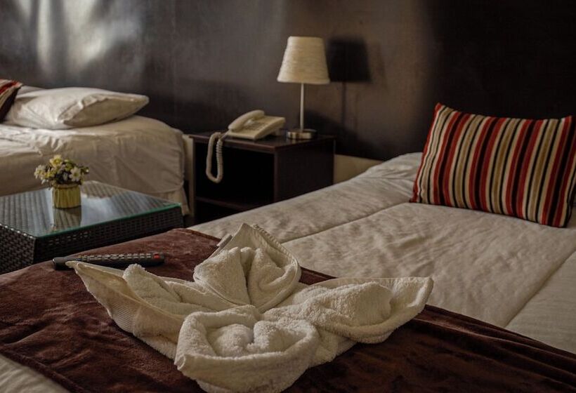 Fotos del hotel Montecristo:  5