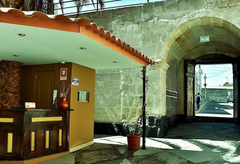 Fotos del hotel Montecristo:  16