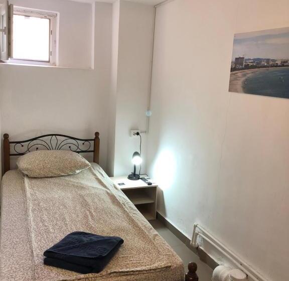 Fotos del hotel X Hostel Bucharest:  7