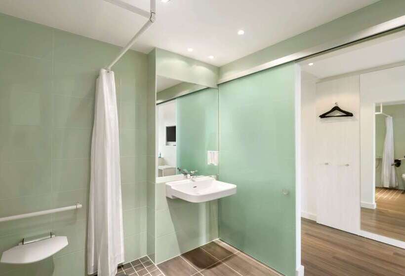 Fotos del hotel Super 8 By Wyndham Munich City North:  7