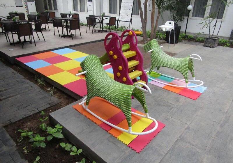 Fotos del hotel Whiz Prime  Darmo Harapan Surabaya:  14