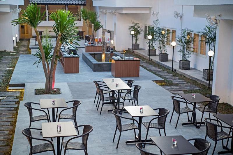 Fotos del hotel Whiz Prime  Darmo Harapan Surabaya:  6