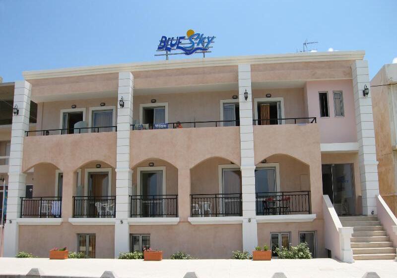 Fotos del hotel Blue Sky Hotel Apartments:  2