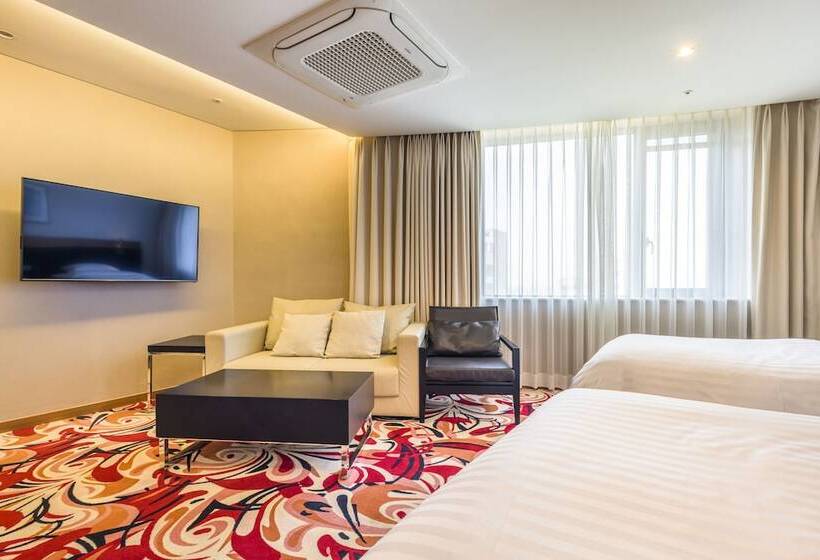 Fotos del hotel Kennystory Premium Jeju Yeondong:  2