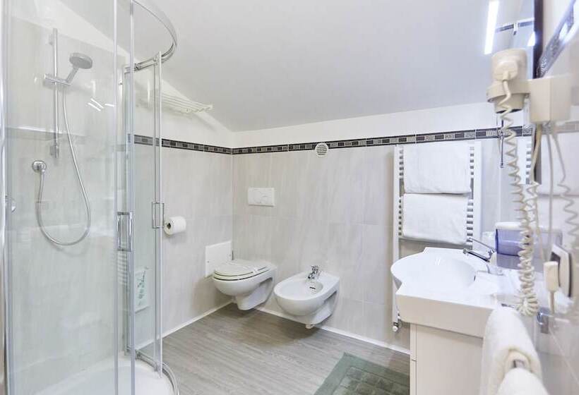 Fotos del hotel Villa Lilla:  8