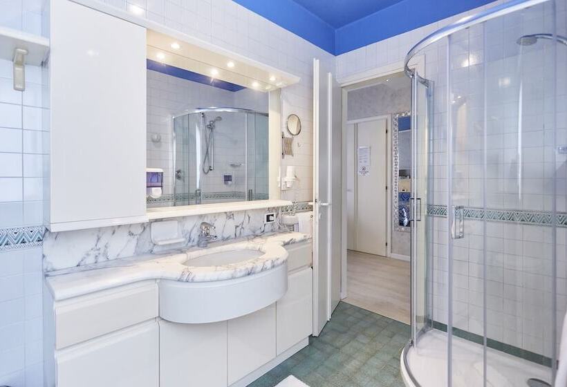 Fotos del hotel Villa Lilla:  15