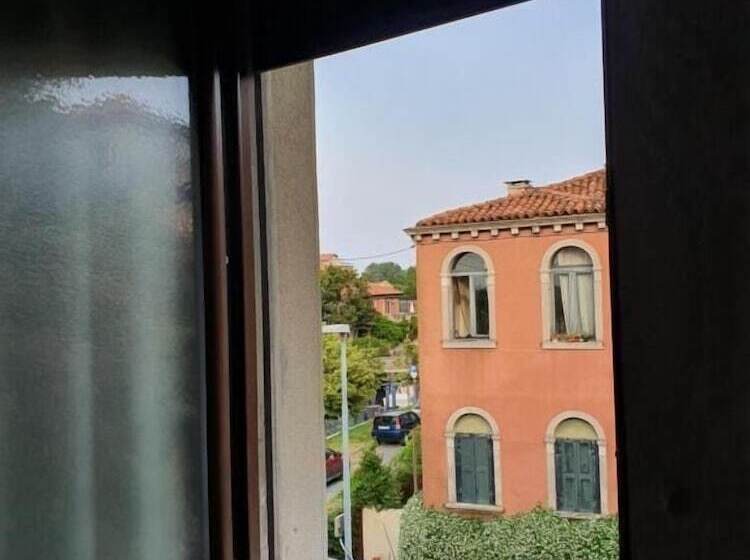 Fotos del hotel Villa Berghinz:  16