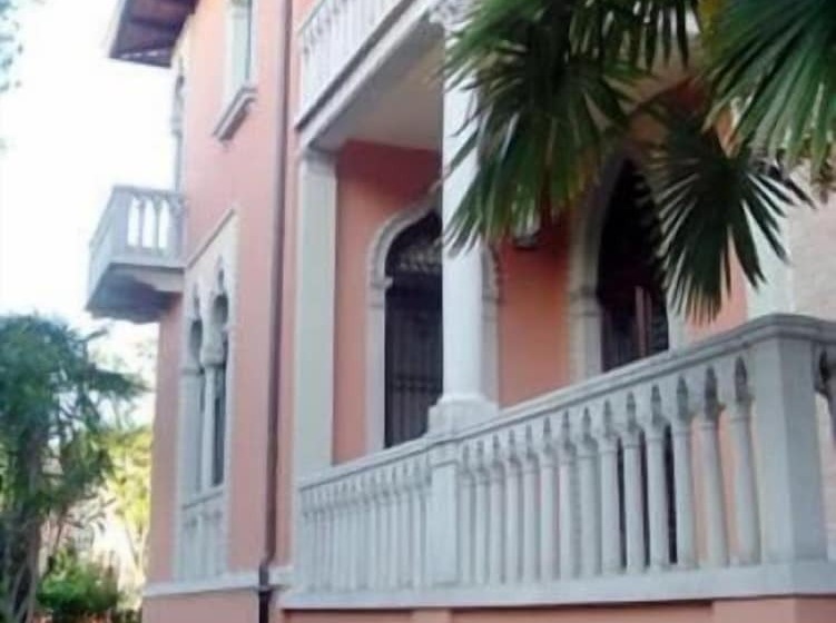 Fotos del hotel Villa Berghinz:  24