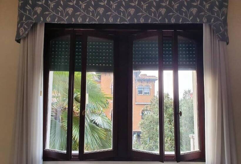 Fotos del hotel Villa Berghinz:  10