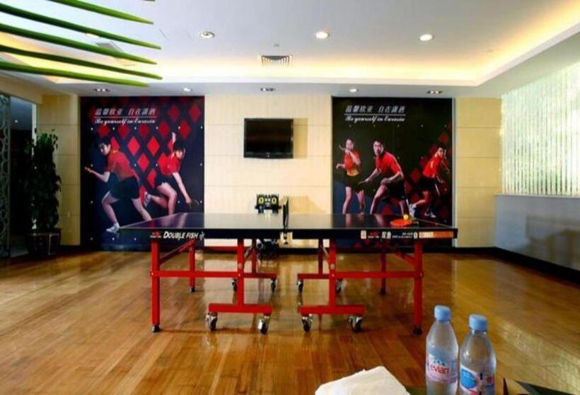 Fotos del hotel Eurasia International:  4