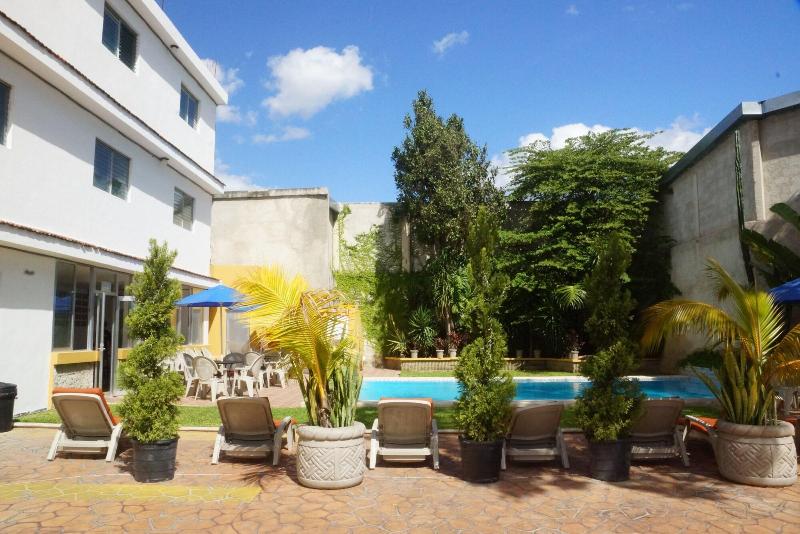 Fotos del hotel Las Dalias Inn:  24