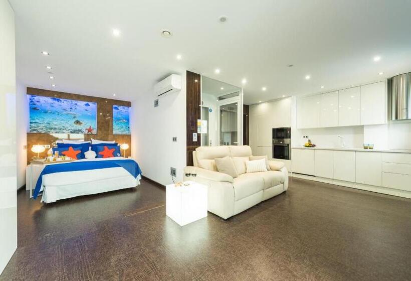 Wavia Hotel – Adults Only