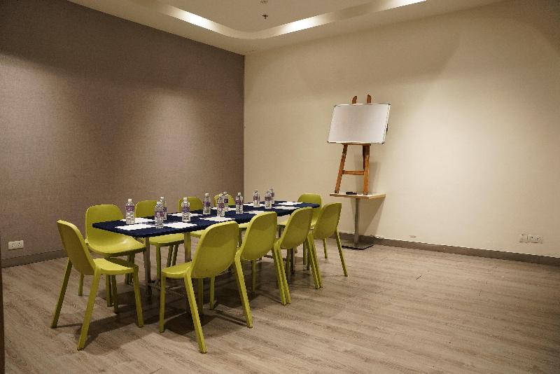 Fotos del hotel Holiday Inn Express Hyderabad Hitec City, An Ihg:  12