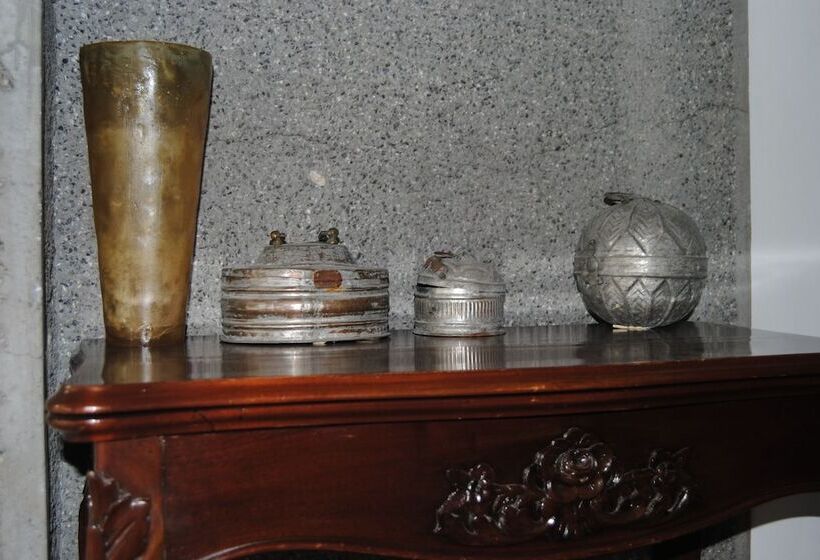 Fotos del hotel Numi:  8