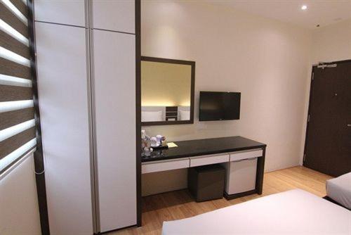 Fotos del hotel The V:  12