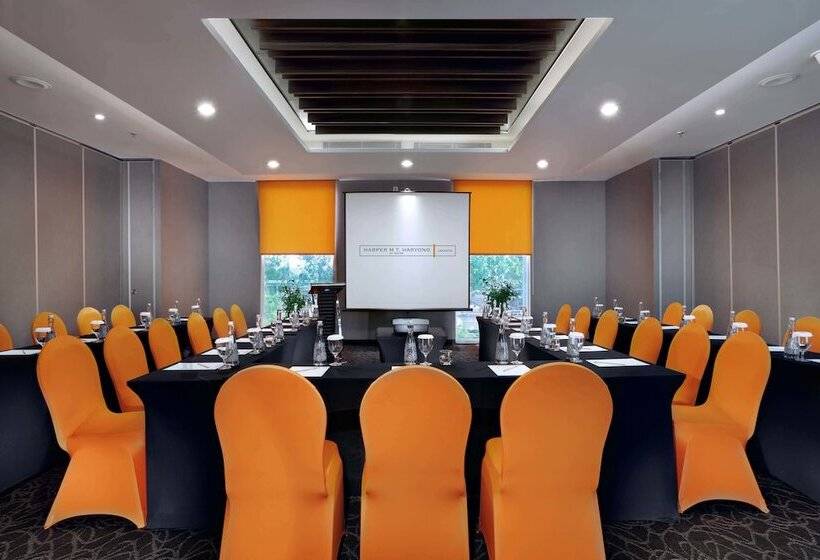 Fotos del hotel Harper Mt Haryono By Aston:  10