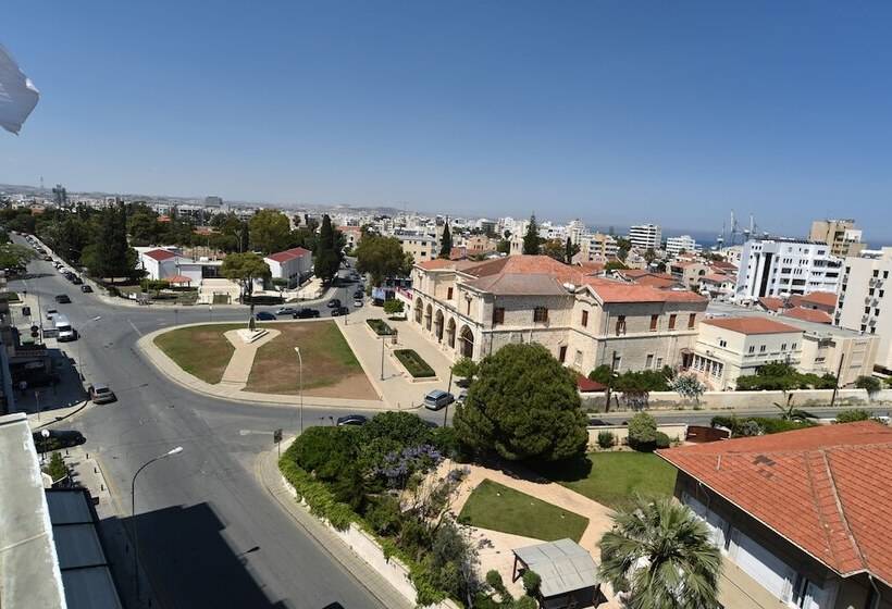 Fotos del hotel Rise:  13