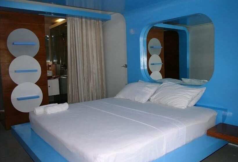 Lsm Square Residence