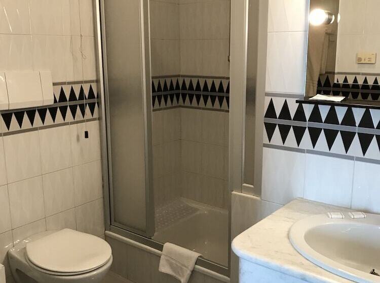 Fotos del hotel Riviera:  5