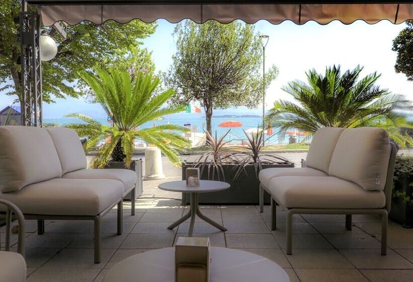 Fotos del hotel Riviera:  4